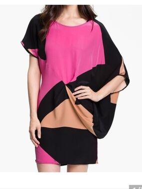 Trina Turk blouson Colorblock Dolman Sleeve Dress in Black, Pink & Tan. EUC